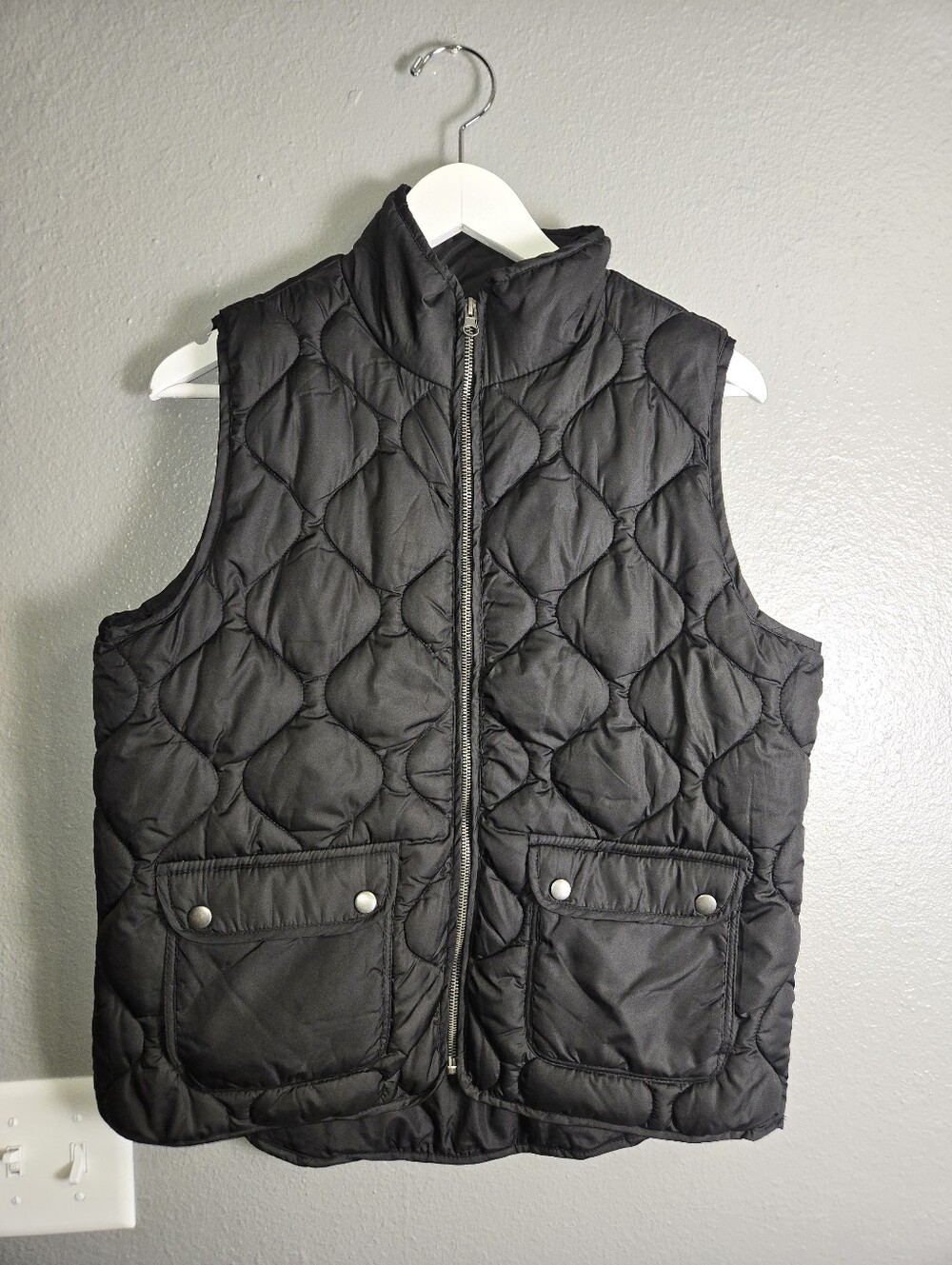 Thread & Supply Black Quilted Vest Size Small